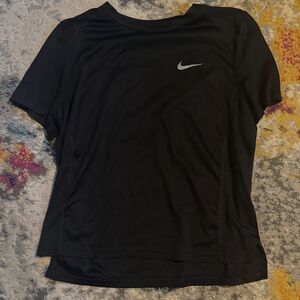 Nike Women's Black Short Sleeve Tee